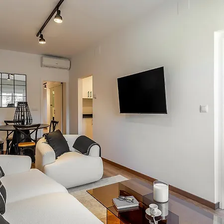 Ab Eixample Calabria *