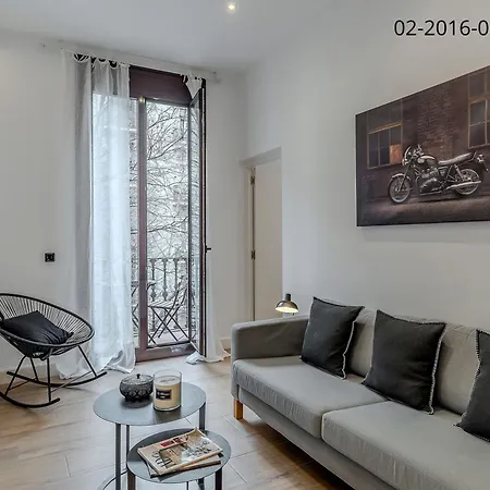 Ab Eixample Calabria バルセロナ