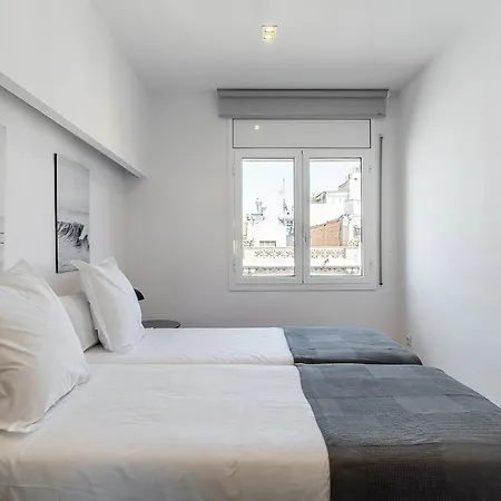 Ab Eixample Calabria * برشلونة